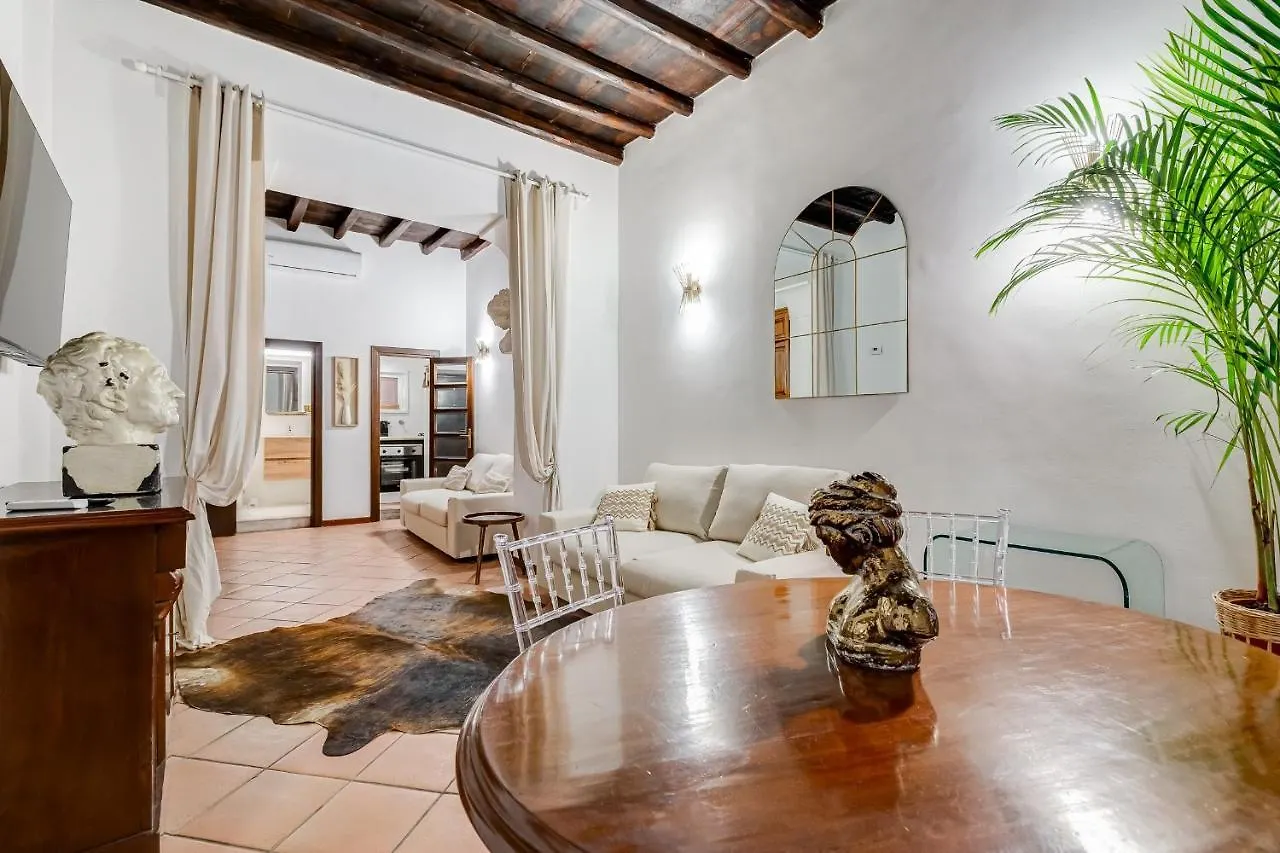Apartment Giulio Cesare Deluxe - Spanish Step Romedreamhome Italy